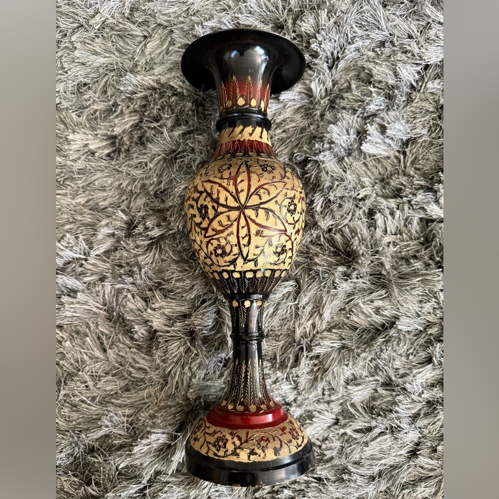 Vintage etched brass enameled vase - Picture 5 of 10